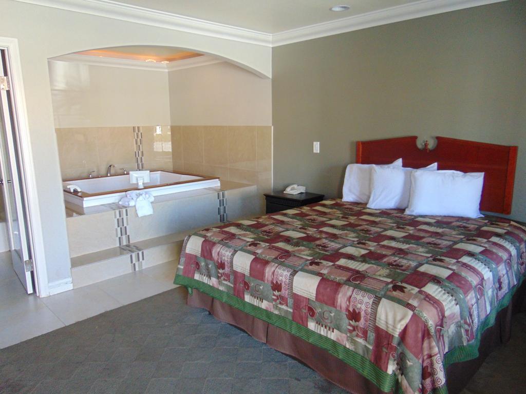 West Coast Inn Санта-Ана Экстерьер фото